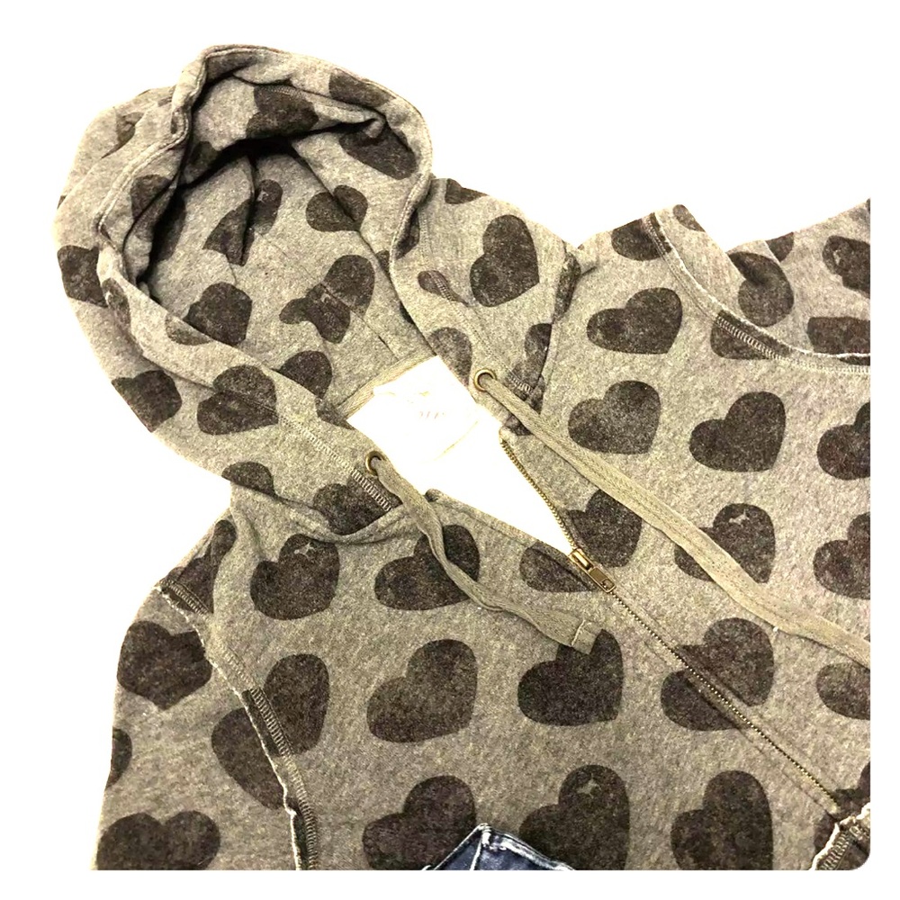 Victoria’s Secret zip up with hearts 🖤